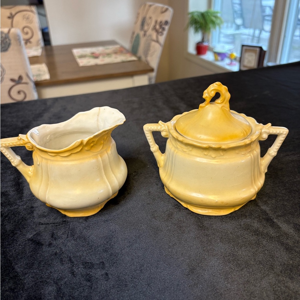Vintage R.S.Prussia Porcelain Creamer And Covered Sugar - Bowl Set - Picture 4 of 9
